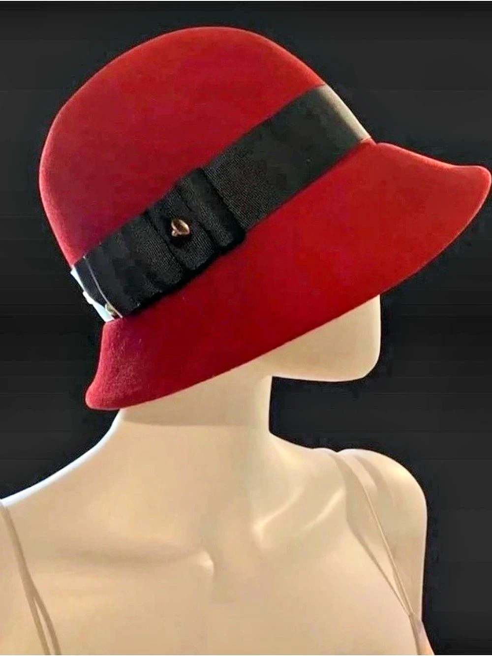 Betmar Red & Black Wool-Style Hat Size Small NWT